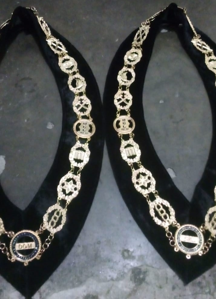 COLLAR